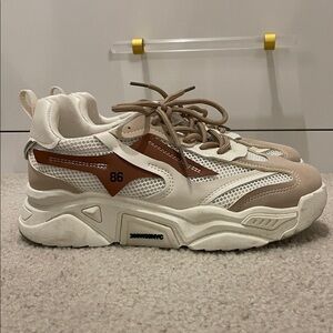 Casual Fashion Sneakers